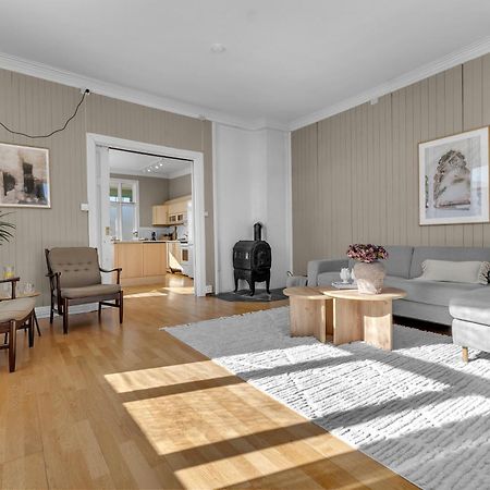 Lovely City Center Apartment With Amazing Views And Free Parking! Тромсьо Екстериор снимка